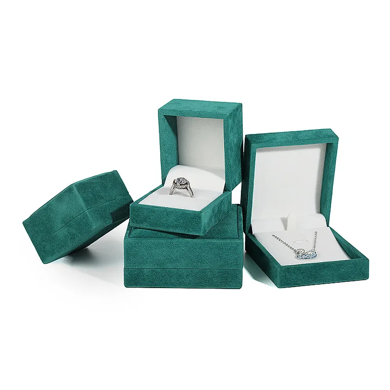 Elegant Paper Jewelry Box for Your Jewelry Display Set