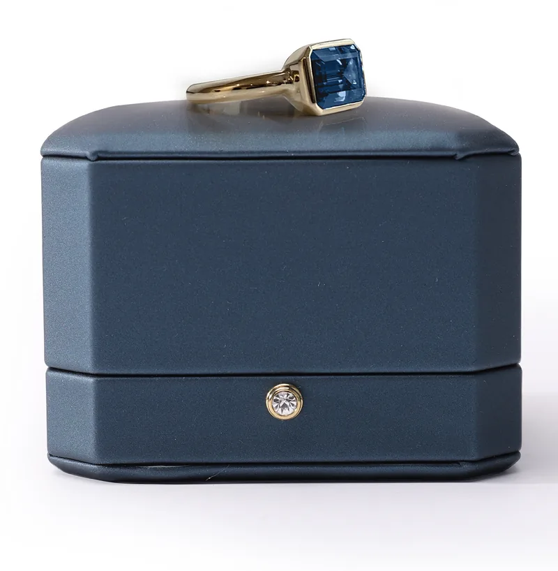 Luxury Blue Diamond Ring Box