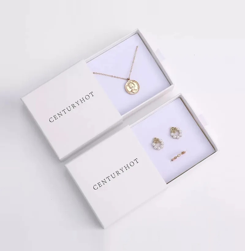 White Earring Set Box