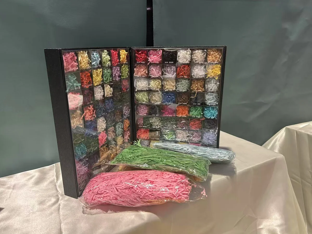 Jewelry presentation boxes and packaging details