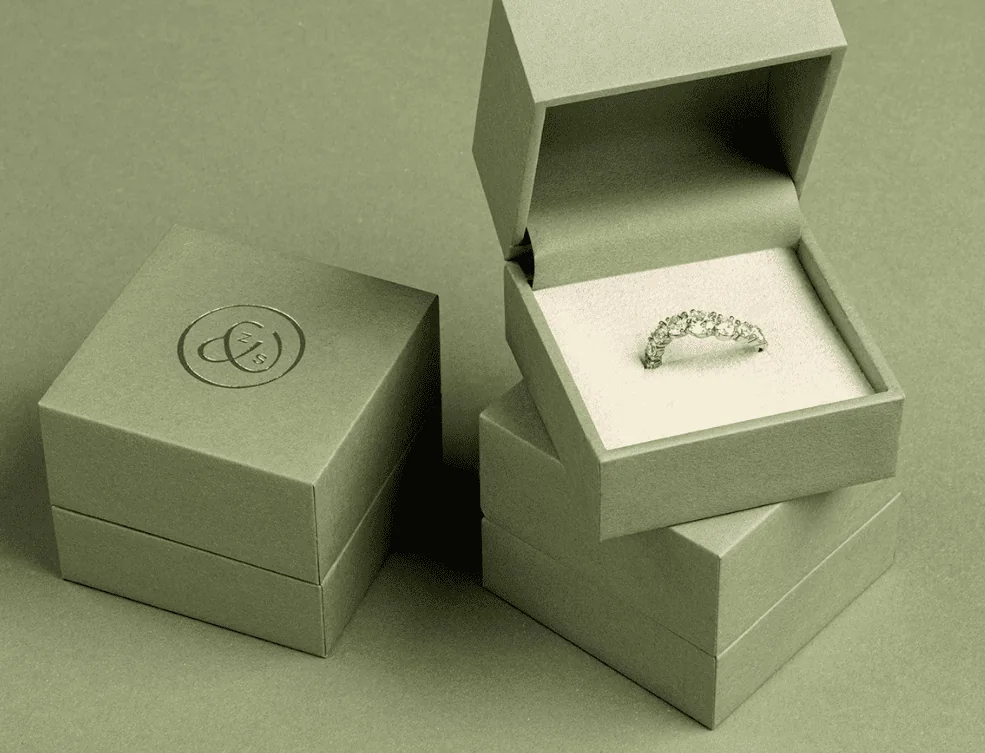 Jewelry presentation boxes and packaging details