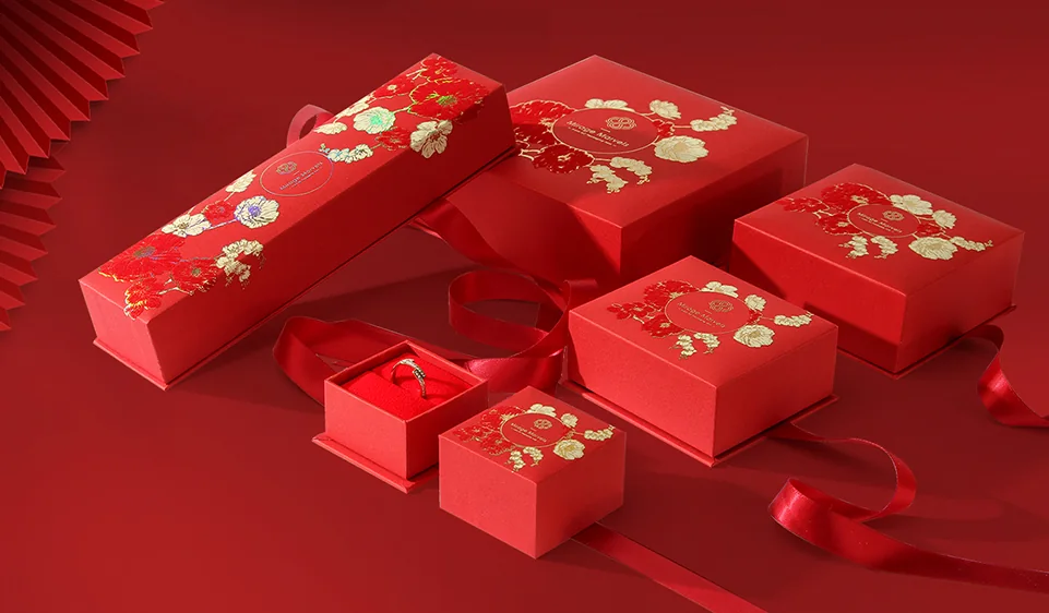 Jewelry presentation boxes and packaging details