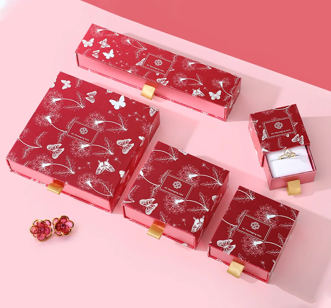 Jewelry presentation boxes and packaging details