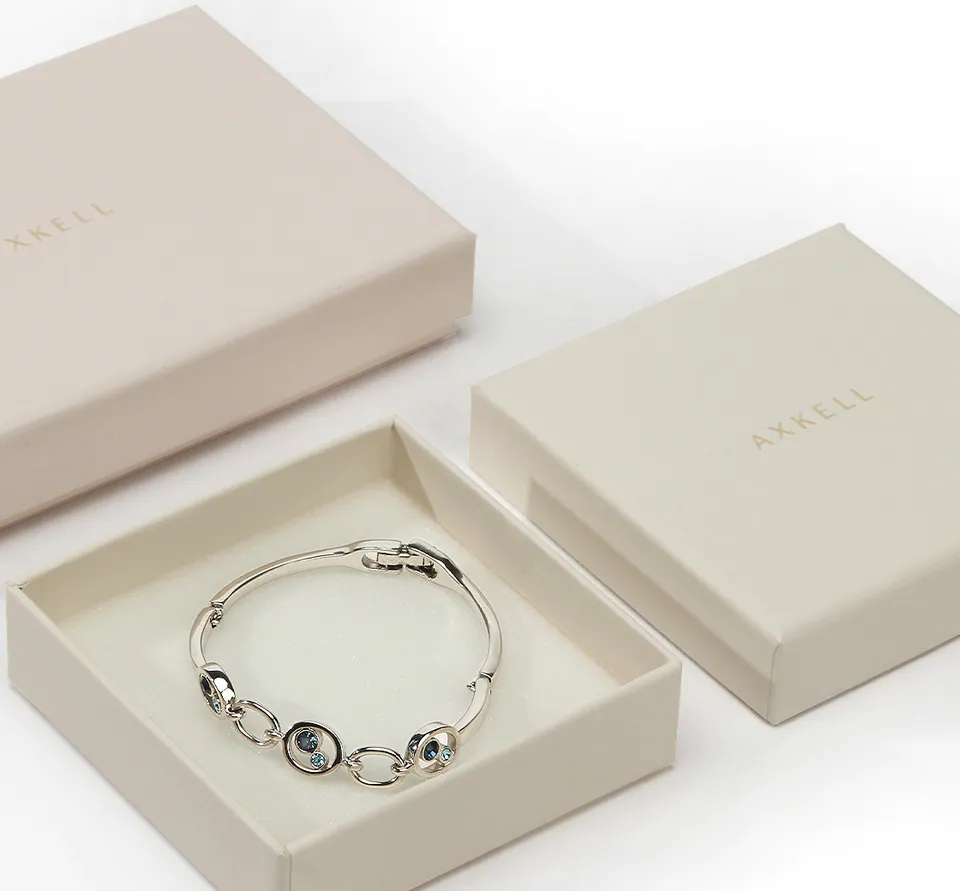 Affordable and Elegant Paper Jewelry Boxes — product view 1